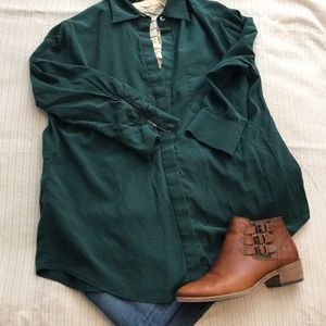 BCBG green 3/4 sleeve oversized shirt